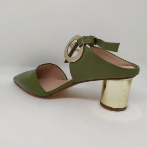Zapato destalonado de puntera piel verde